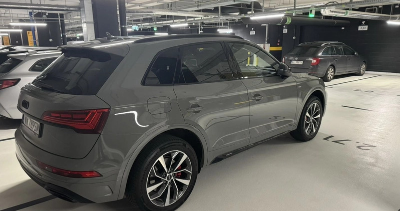 Audi Q5 cena 193000 przebieg: 77000, rok produkcji 2021 z Warszawa małe 191